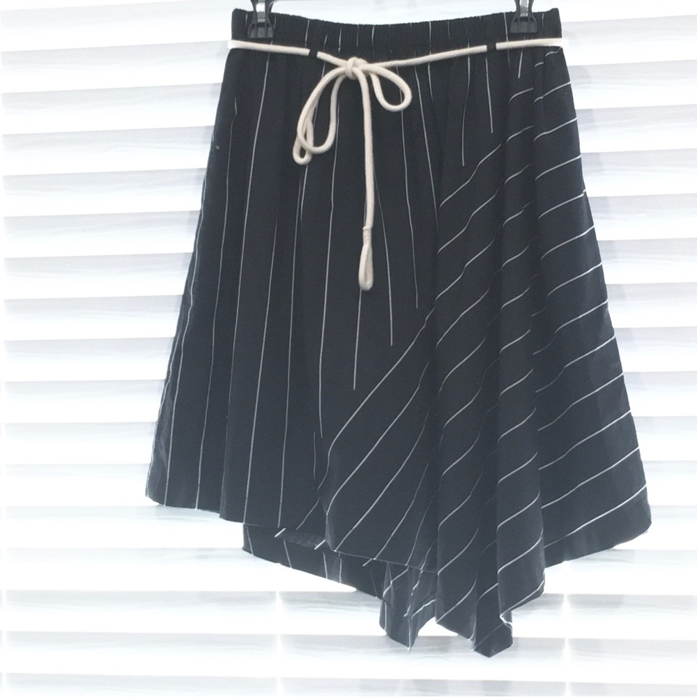 EUC Vince Black White Stripe Asymmetrical Skirt M